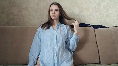 Snapshot of eva_calvin chatting on 02.10.25 Eva Calvin online show from 02.10.25