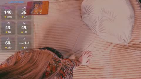 Snapshot of eva_gloss chatting on 03.05.25 Eva online show from 03.05.25