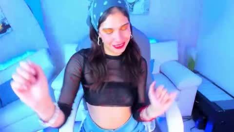 eva_hells online show from 10.23.25