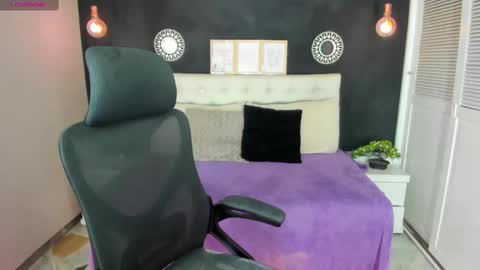 eva_hot_1 online show from 10.08.25