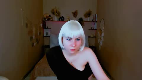 Eva online show from 11.15.25