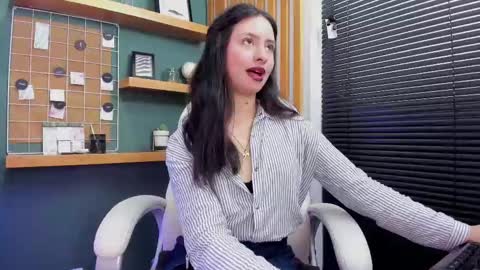 eva_monet online show from 11.15.25
