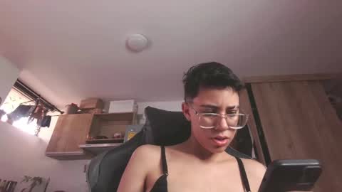 Snapshot of eva_monwalker chatting on 05.05.26 Eva cute online show from 05.05.26