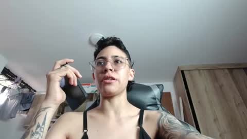 Snapshot of eva_monwalker chatting on 06.22.26 Eva cute online show from 06.22.26