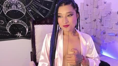 Eva  online show from 09.13.25