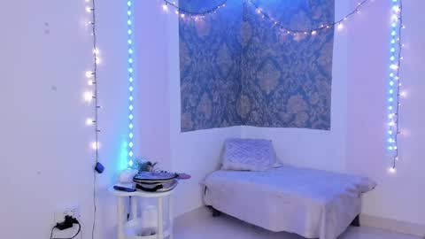 Eva  online show from 04.11.26