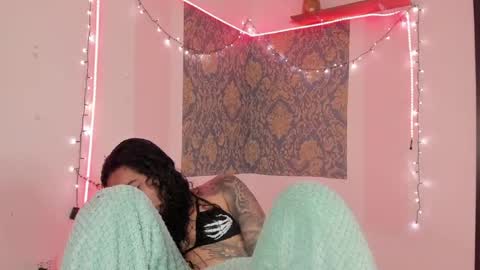 Eva  online show from 05.12.26
