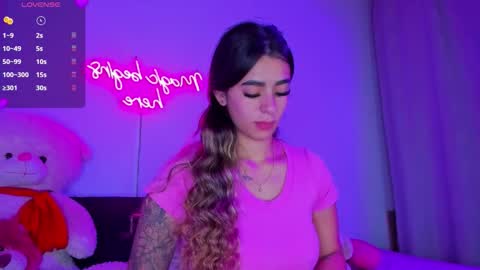 Eva Shinee online show from 10.30.25