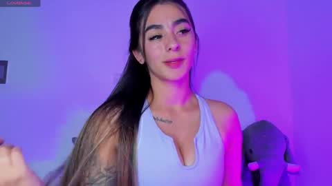 Eva Shinee online show from 04.16.26