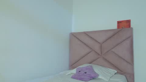 Snapshot of eva_sin18 chatting on 04.25.26 Eva Sin online show from 04.25.26