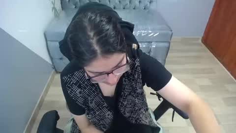 eva_smit_t online show from 02.04.26