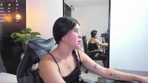 E V A  online show from 05.27.26