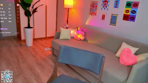 eva_virel online show from 07.29.26