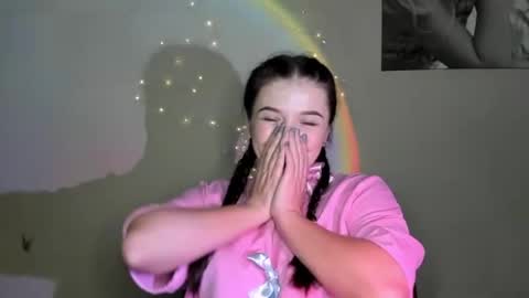 Snapshot of evaamillerr chatting on 12.02.24 Eva online show from 12.02.24