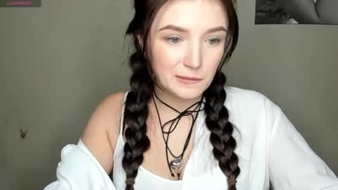 Snapshot of evaamillerr chatting on 12.16.24 Eva online show from 12.16.24