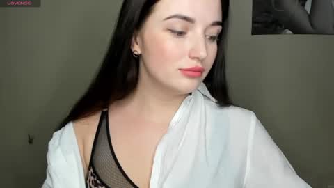 Snapshot of evaamillerr chatting on 12.27.24 Eva online show from 12.27.24