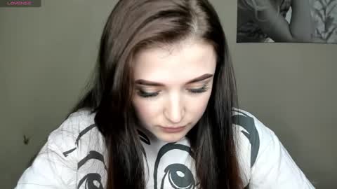 Snapshot of evaamillerr chatting on 01.09.25 Eva online show from 01.09.25