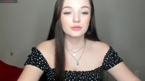 Snapshot of evaamillerr chatting on 01.24.25 Eva online show from 01.24.25