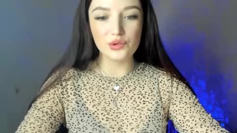 Snapshot of evaamillerr chatting on 02.03.25 Eva online show from 02.03.25