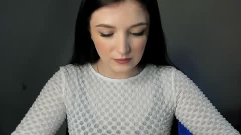 Snapshot of evaamillerr chatting on 02.21.25 Eva online show from 02.21.25