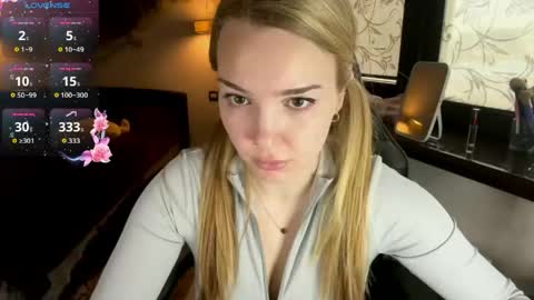 evacarter1 online show from 04.15.26