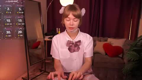 Snapshot of evaeverly chatting on 07.24.26 evaeverly online show from 07.24.26