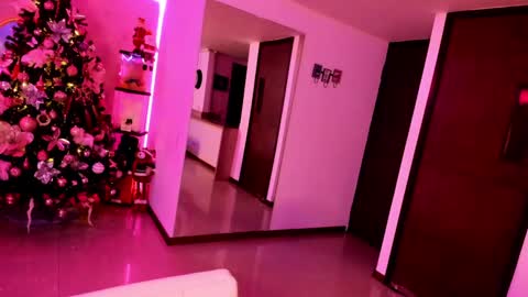 Snapshot of evagomez chatting on 01.06.25 Eva Gomez online show from 01.06.25