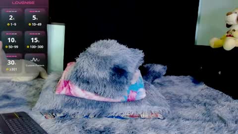 Evah Lee online show from 04.14.26