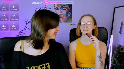 Snapshot of evalora_vei chatting on 10.19.25 evalora online show from 10.19.25