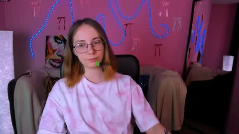 evalora online show from 04.08.26