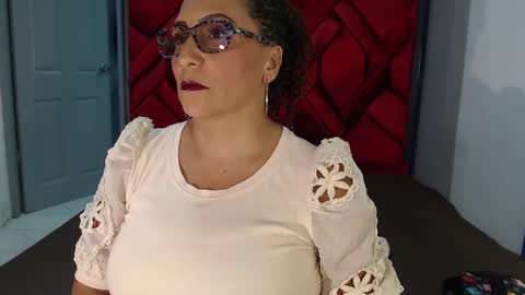 Eva Mills online show from 02.18.25