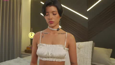 Eva Moretti online show from 06.05.26