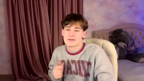 Snapshot of evan__joy chatting on 02.23.26 Evan online show from 02.23.26