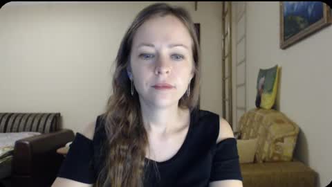 Snapshot of evangeline06 chatting on 12.12.24 YourMistress online show from 12.12.24