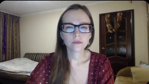 Snapshot of evangeline06 chatting on 12.23.24 YourMistress online show from 12.23.24