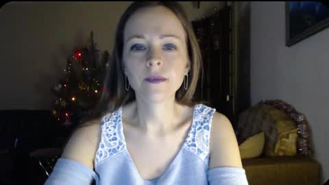 Snapshot of evangeline06 chatting on 12.28.24 YourMistress online show from 12.28.24