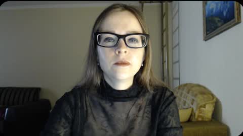 Snapshot of evangeline06 chatting on 02.11.25 YourMistress online show from 02.11.25