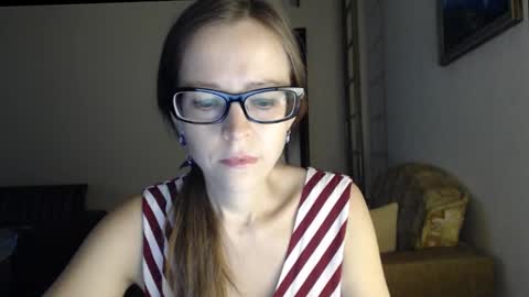 Snapshot of evangeline06 chatting on 09.12.25 YourMistress online show from 09.12.25