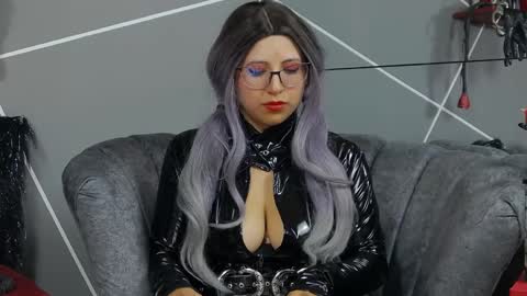 Snapshot of evangeline_17 chatting on 12.12.24 Miss Evangeline online show from 12.12.24