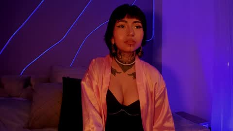 Eva online show from 12.04.24