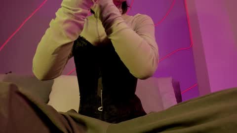 Eva online show from 12.27.24