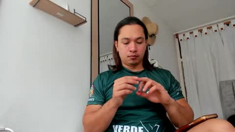 Snapshot of evans_king chatting on 10.05.25 Evan online show from 10.05.25