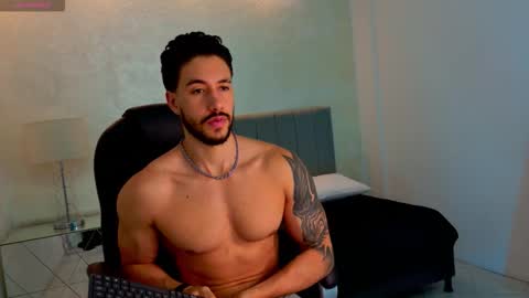 E V A N S online show from 02.28.26