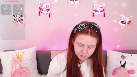 Snapshot of evarey_ chatting on 05.27.26 Adelina online show from 05.27.26
