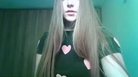 evasapples2026 online show from 02.18.26