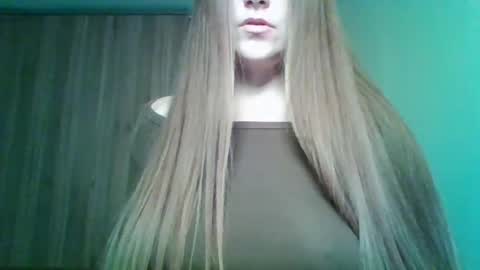 evasapples2026 online show from 03.25.26