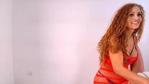  EVA LUNA online show from 02.09.25