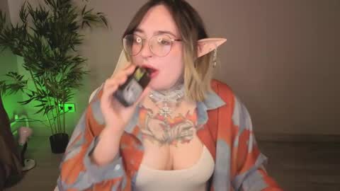Snapshot of evathewitcher chatting on 05.27.26 EvaTheWitcher online show from 05.27.26