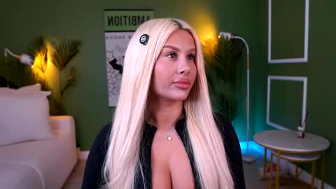 Eva online show from 04.13.26