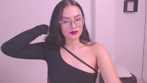 Snapshot of eve_rox18 chatting on 11.08.25 Eve Rox18 online show from 11.08.25